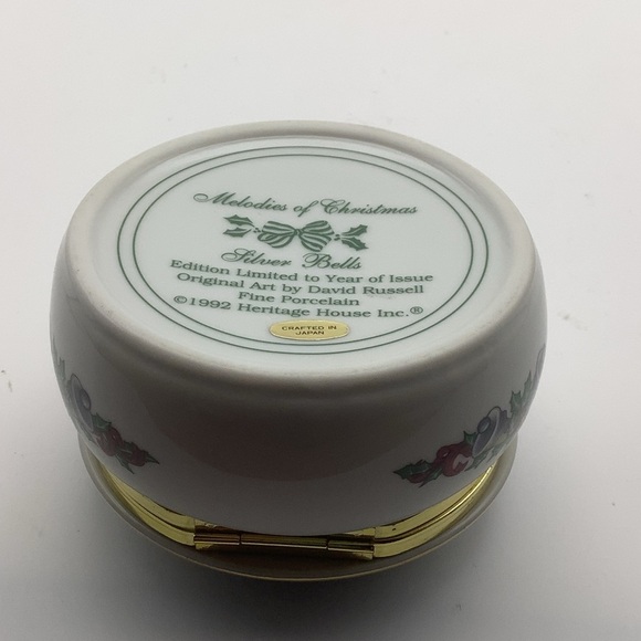 Vintage 1992 Heritage House Silver Bells Christmas Musical Box - Picture 13 of 14